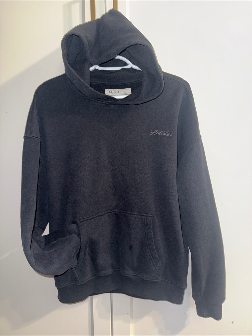 Hollister Men's Black Boxy Fit Hoodie Sweatshirt
